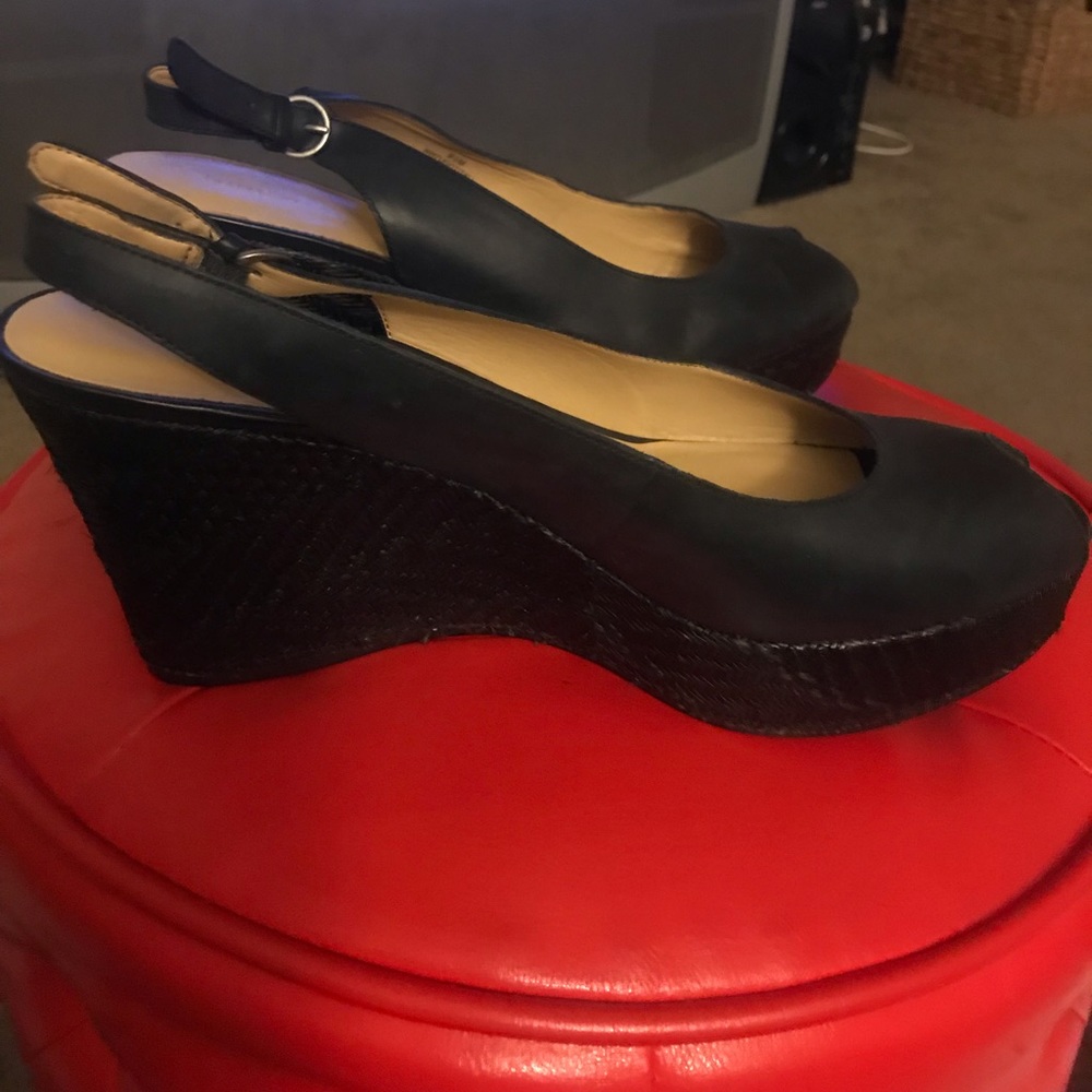 Nine West Black Wedge ‘7 u got it all’